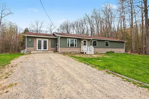 Exterior - 1015 Shaw, Gladwin, MI 48624 photo 7 of 7