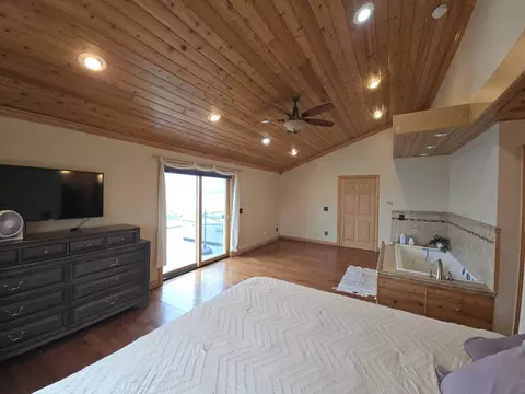 10989 E Pleasant Vly, Shepherd, MI 48883 photo 23
