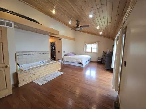 10989 E Pleasant Vly, Shepherd, MI 48883 photo 22