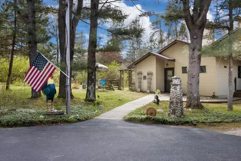 15266 Healy Lk, Bear Lake, MI 49614