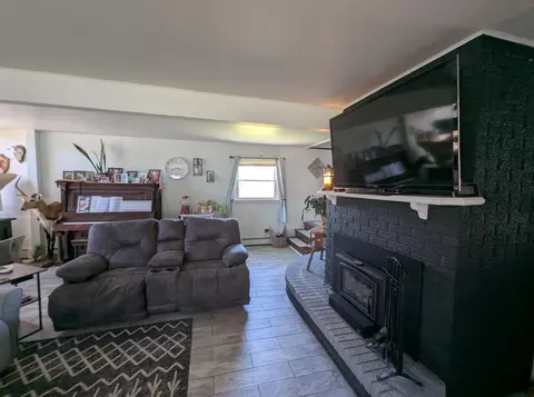 Living - 819 Augres Riv #LOT : 23, Au Gres, MI 48703 photo 3 of 6