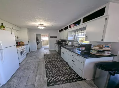 Kitchen - 819 Augres Riv #LOT : 23, Au Gres, MI 48703 photo 2 of 4
