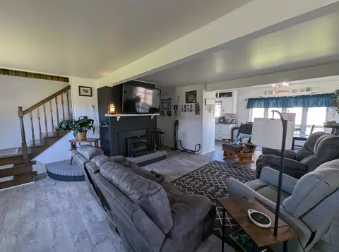 Living - 819 Augres Riv #LOT : 23, Au Gres, MI 48703 photo 4 of 6