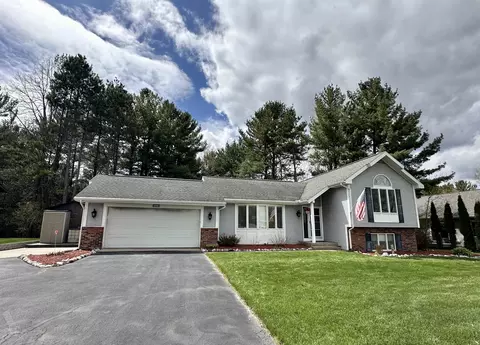 3601 Southridge, Traverse City, MI 49684