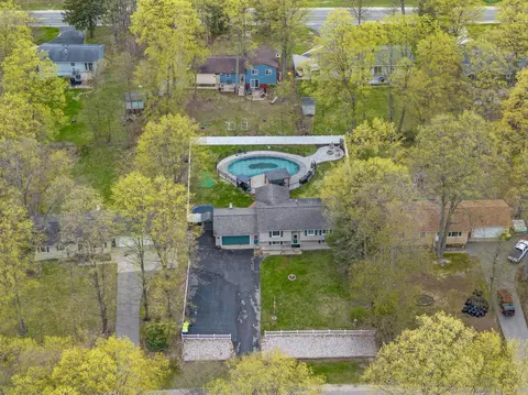 1891 Hummingbird, Traverse City, MI 49696