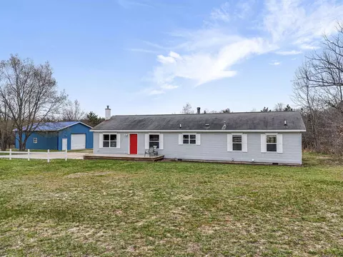 9562 E M-113, Fife Lake, MI 49633