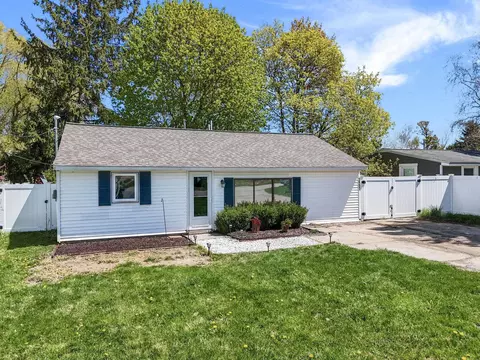 3802 Brook, Traverse City, MI 49684