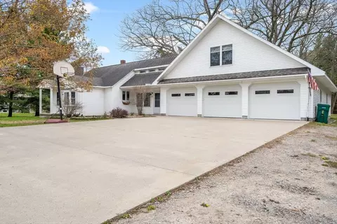 1007 W 1st, Tawas City, MI 48763