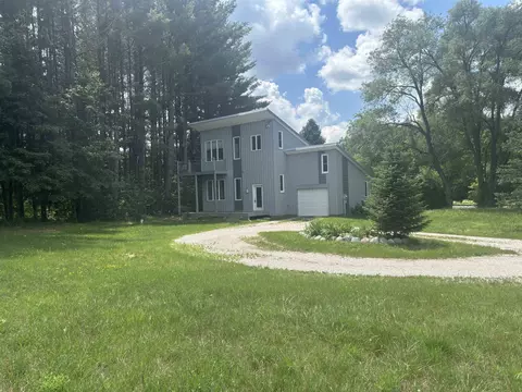 6215 S Garfield, Kingsley, MI 49649