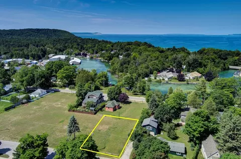 lot5 S Grand #LOT : 5, Leland, MI 49654