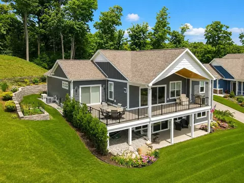 4245 Eagles, Traverse City, MI 49684