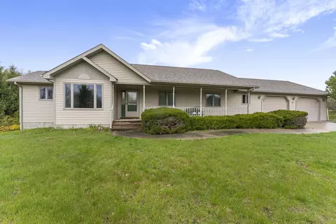 10122 Skiver, Traverse City, MI 49685