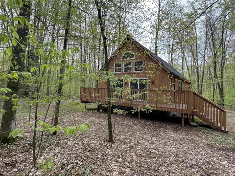 2577 W Schuss Mtn, Bellaire, MI 49615