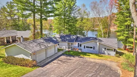 329 Birchwood, Traverse City, MI 49696