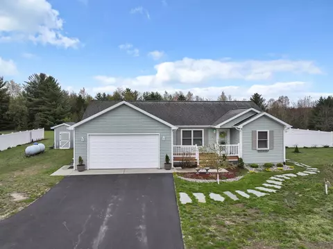 8576 King Arthurs, Kingsley, MI 49649