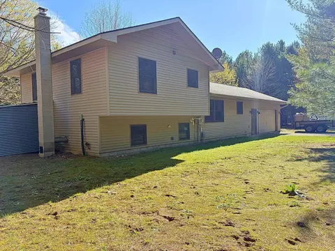 4911 Red Pne, Empire, MI 49630