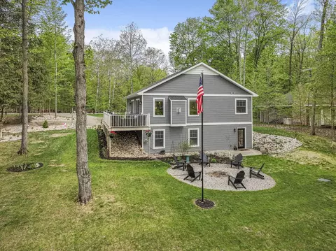 4532 Valley Vw, Bellaire, MI 49615