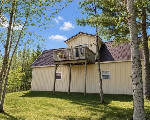 2856 Valley Rd NW, Kalkaska, MI 49646