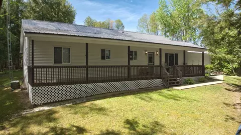 8665 N Meridian, Clare, MI 48617