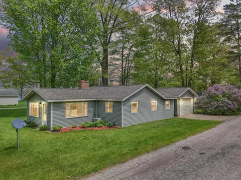 1849 S Goldenrod, Lake City, MI 49651