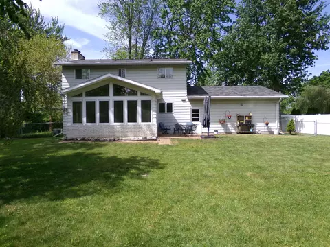 1324 E Bennett, Mount Pleasant, MI 48858 photo 4