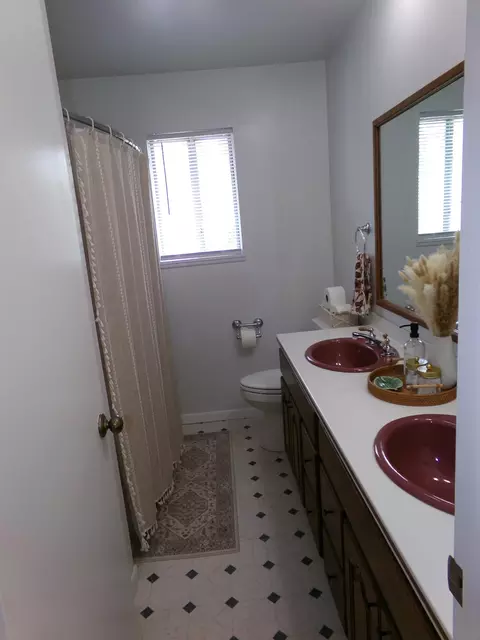 1324 E Bennett, Mount Pleasant, MI 48858 photo 38