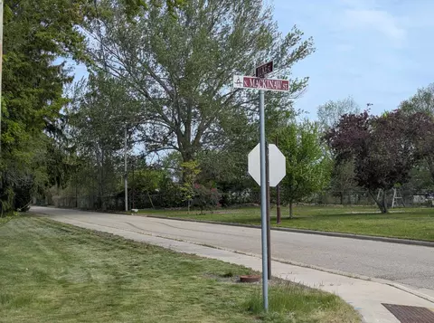 210 N Mackinaw, Au Gres, MI 48703 photo 2