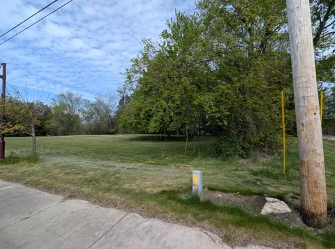 210 N Mackinaw, Au Gres, MI 48703 photo 3