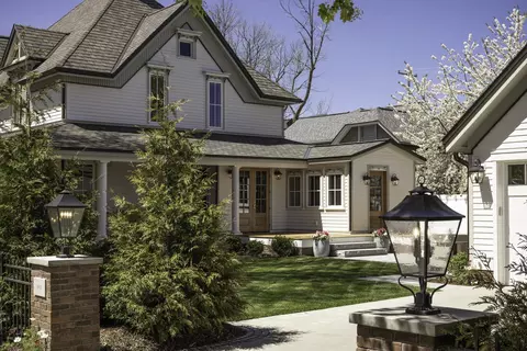 401 Washington, Traverse City, MI 49684