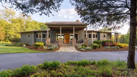 2525 Burdickville, Maple City, MI 49664