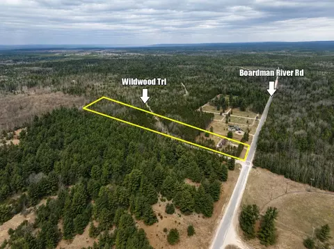 4724 SW Boardman Riv, South Boardman, MI 49680