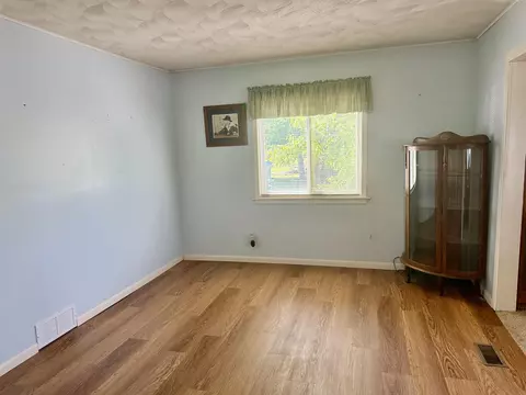 9463 E Colby, Crystal, MI 48818 photo 10