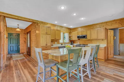 Kitchen - 9330 E 10 12, Manton, MI 49663 photo 2 of 8
