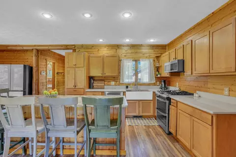 Kitchen - 9330 E 10 12, Manton, MI 49663 photo 3 of 8