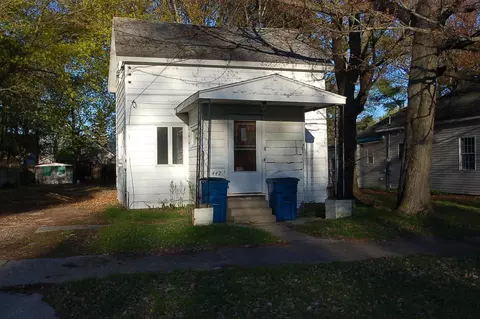 442 Boon, Cadillac, MI 49601