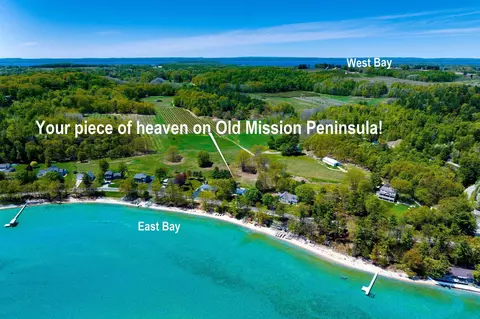 11537 Bluff, Traverse City, MI 49686