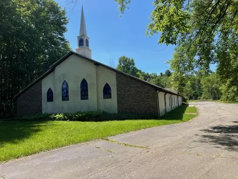 341 State, Montrose, MI 48457