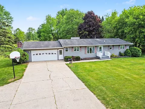 305 W Remus, Mount Pleasant, MI 48858