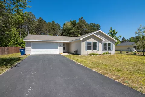 3225 Crimson Rnch, Traverse City, MI 49685