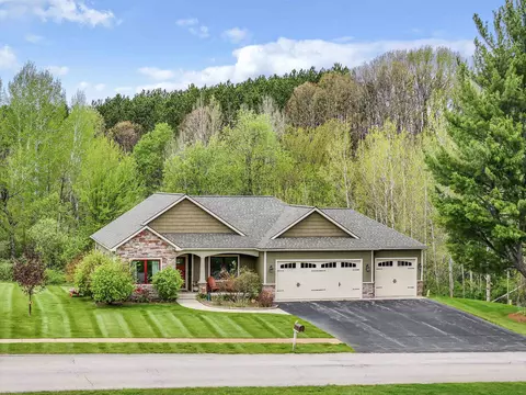 3251 Huellmantel, Traverse City, MI 49685