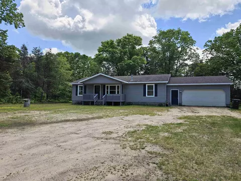 9733 W Jennings, Lake City, MI 49651