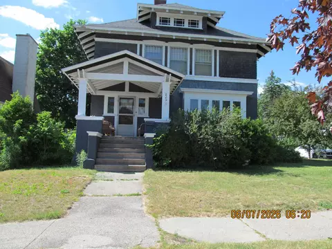 223 Howard, Cadillac, MI 49601