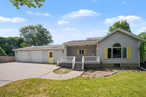 121 W Hazel, Saint Louis, MI 48880