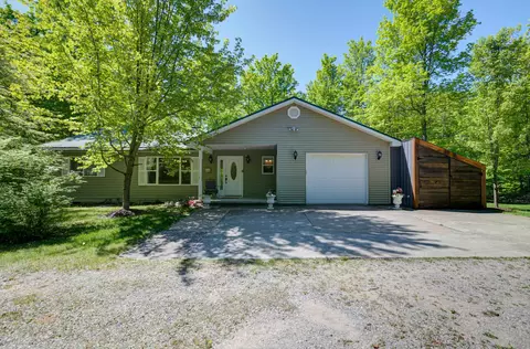 8134 NW Ruttan, Alden, MI 49612
