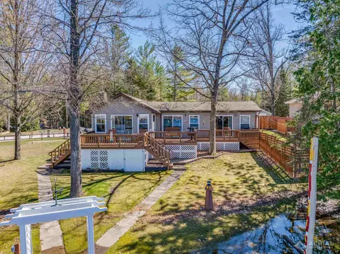 7139 Chain Lk, South Branch, MI 48761