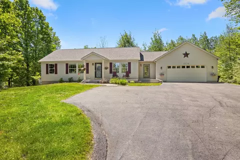 2732 Hammond Highlands, Traverse City, MI 49686