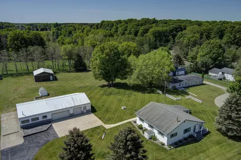 2072 E Potter, Traverse City, MI 49696