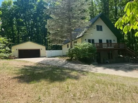 4170 Staceywood #32-33 : 32-33, Bellaire, MI 49615