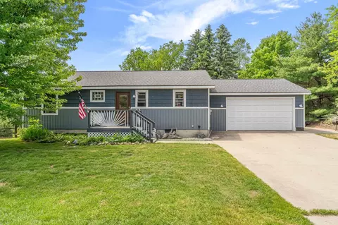 390 S Marshall, Beulah, MI 49617