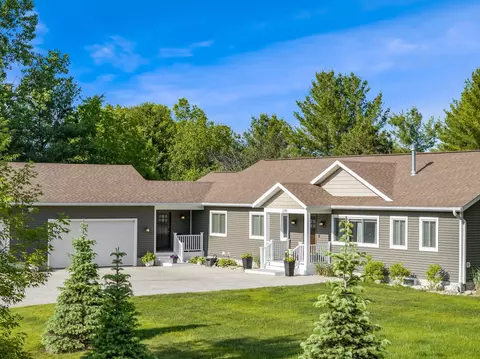 3390 Epps, Traverse City, MI 49686